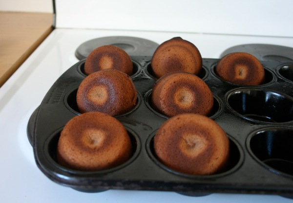 Check out those sexy muffin-bottoms! Quite an interesting and unintentional effect